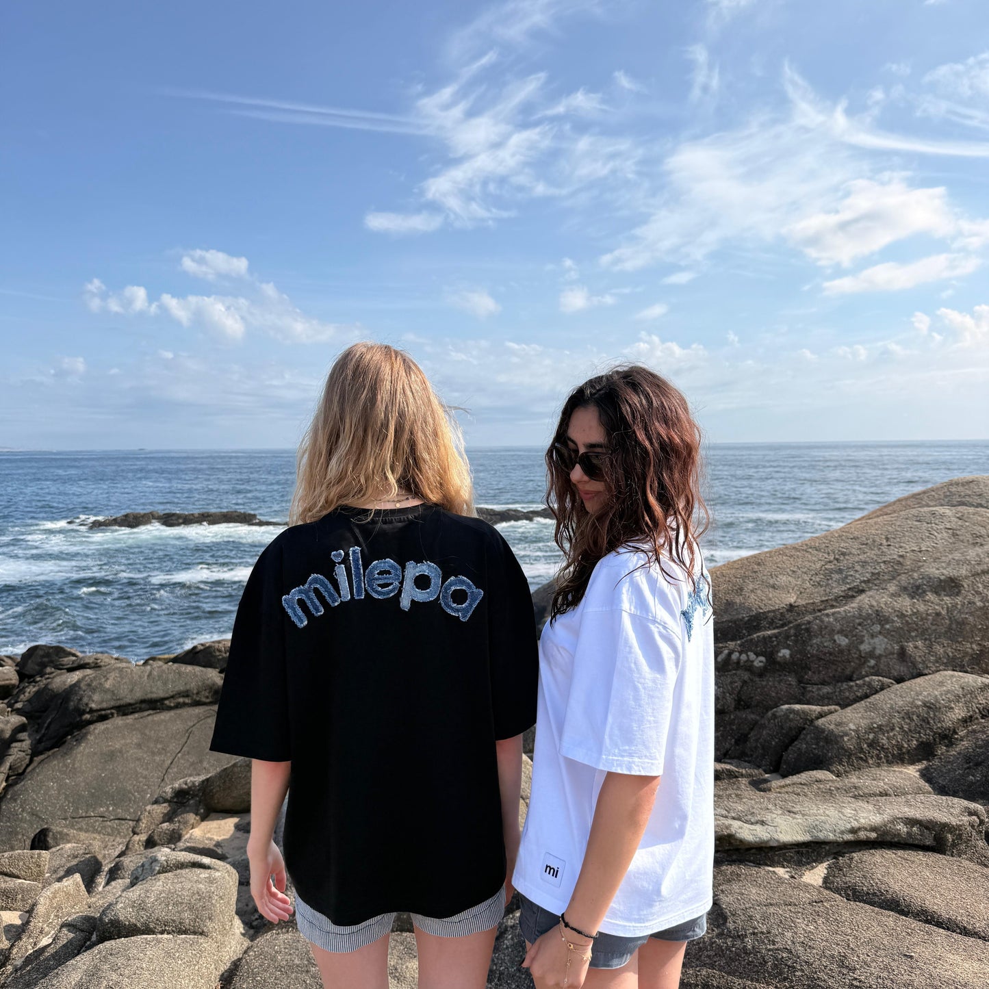 DENIM APPLIQUÉ T-SHIRT