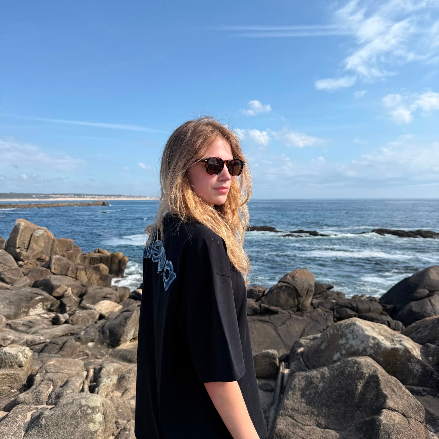DENIM APPLIQUÉ T-SHIRT